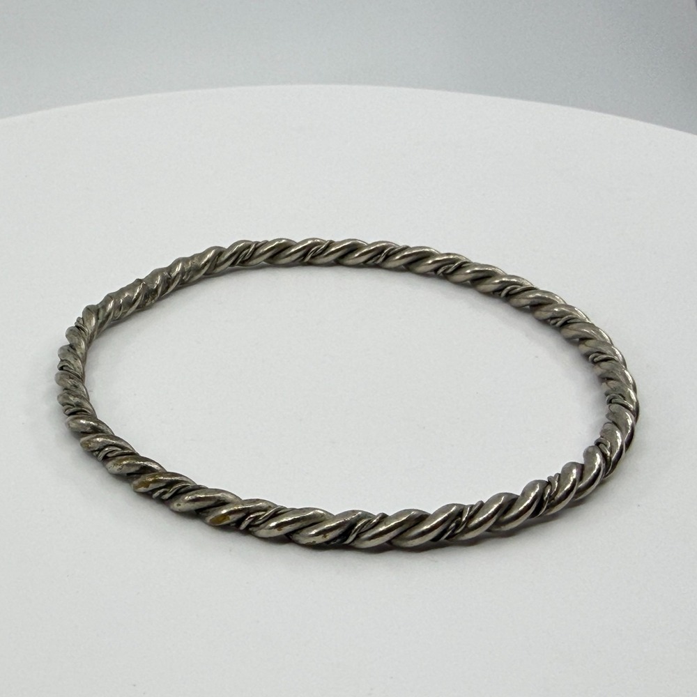 Vintage Silver Tone Twisted Rope Bangle Minimalist Boho Bracelet - Picture 7 of 10